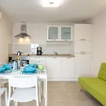 בית נופש Pet Friendly In לובראן
