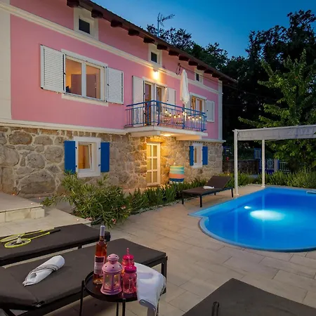 Pet Friendly In Tatil Evi