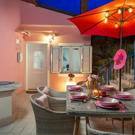 Awesome In With House Sea View *