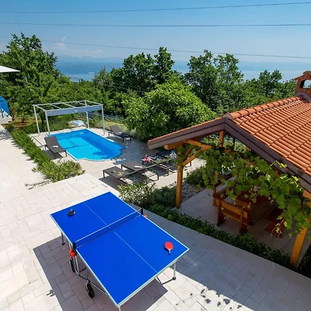 Awesome In With House Sea View Holiday home