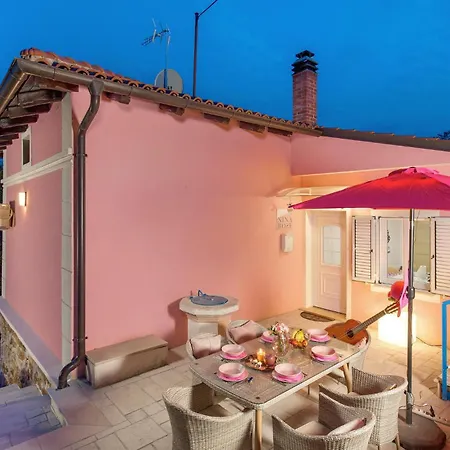 Pet Friendly In * Lovran